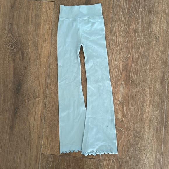 Light Blue Ribbed Two-Piece Set - Picture 3 of 8